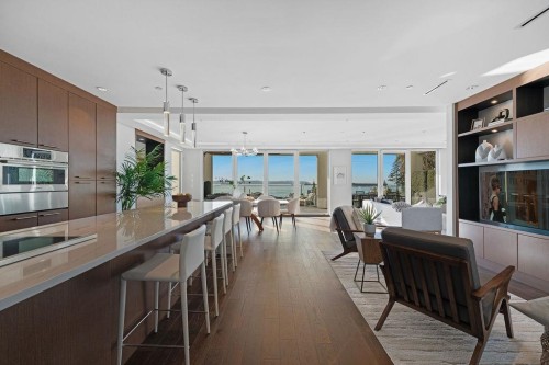 3373 Radcliffe Avenue, West Vancouver, BC 