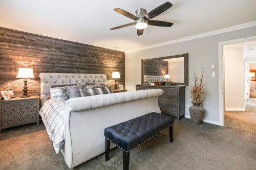 1076 Clements Avenue, North Vancouver, BC 