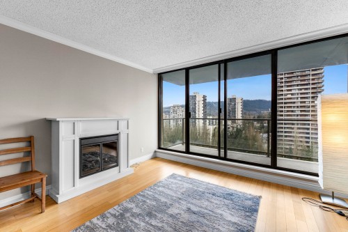 1607-3970 Carrigan Court  Burnaby, BC V3N 4S5