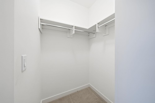 418-7588 16Th Street, Burnaby, BC 