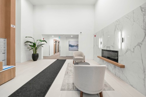 418-7588 16Th Street, Burnaby, BC 