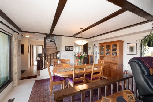 560 Craigmohr Drive, West Vancouver, BC 