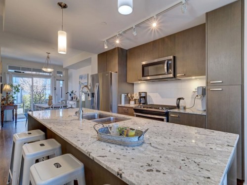 5964 Beachgate Lane  Sechelt, BC V7Z 0S2