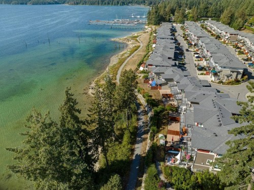 5964 Beachgate Lane, Sechelt, BC 
