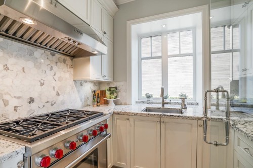 3530 34Th Avenue W, Vancouver, BC 