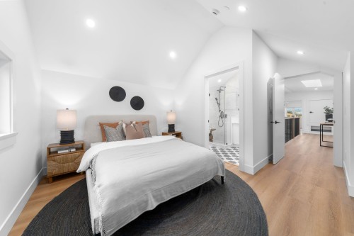 2528 Mcgill Street, Vancouver, BC 