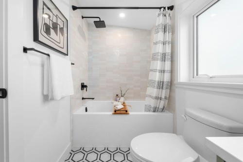 2528 Mcgill Street, Vancouver, BC 