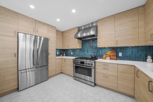 1412 Hope Road, North Vancouver, BC 