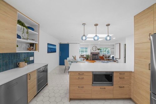 1412 Hope Road, North Vancouver, BC 