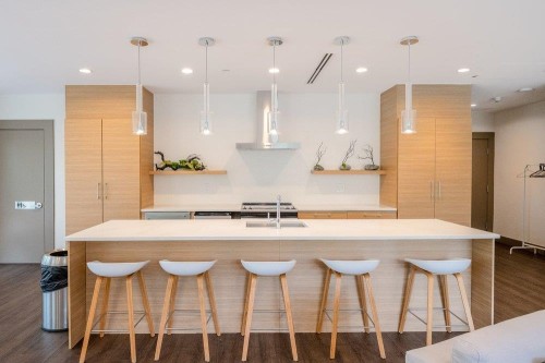 302-8533 River District Crossing, Vancouver, BC 