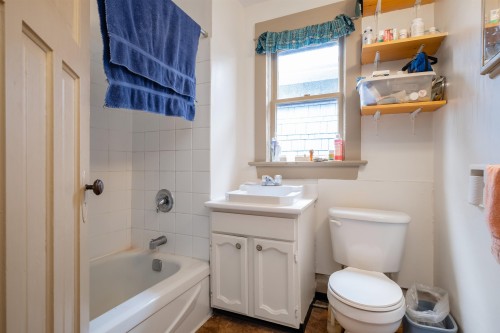 1021 14Th Avenue E, Vancouver, BC 