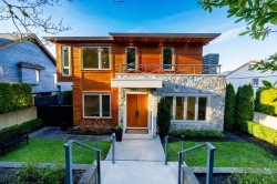 7329 Braeside Drive  Burnaby, BC V5A 1G2