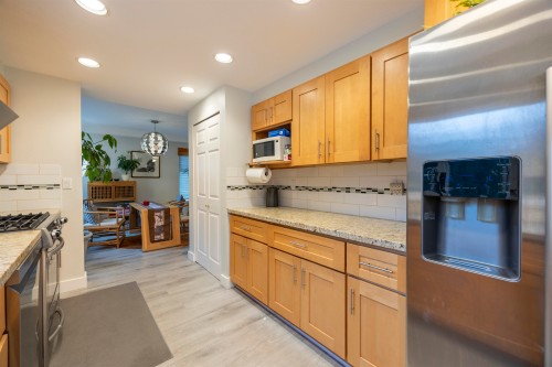 1590 Plateau Crescent, Coquitlam, BC 