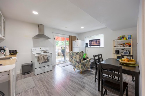 1590 Plateau Crescent, Coquitlam, BC 