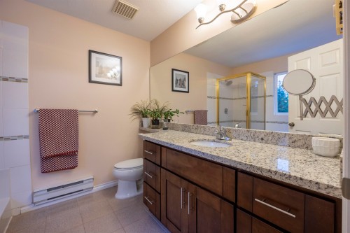 1590 Plateau Crescent, Coquitlam, BC 