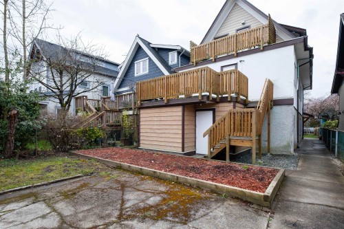 1021 14Th Avenue E, Vancouver, BC 