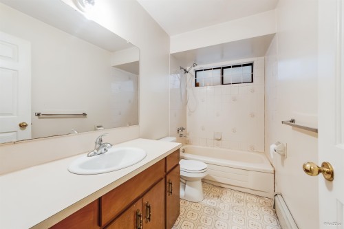 2721 Grant Street, Vancouver, BC 