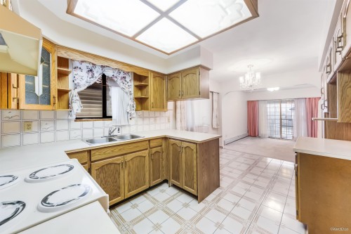 2721 Grant Street, Vancouver, BC 