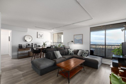 2101-3771 Bartlett Court  Burnaby, BC V3J 7G8