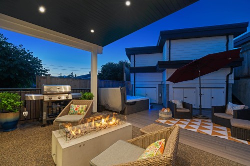 336 Keith Road E, North Vancouver, BC 