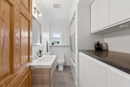 1425 William Avenue, North Vancouver, BC 