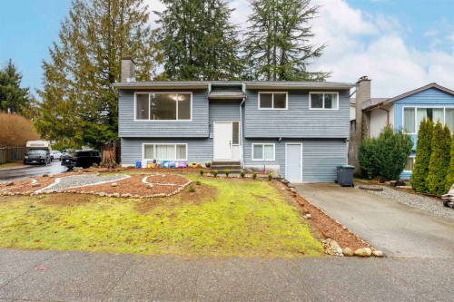 3213 Salt Spring Avenue  Coquitlam, BC V3E 1E6