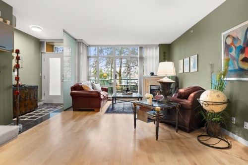 1053 Marinaside Crescent, Vancouver, BC 