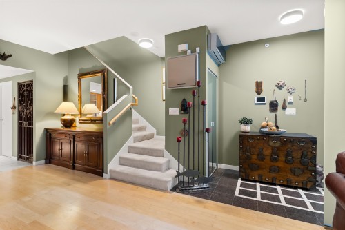 1053 Marinaside Crescent, Vancouver, BC 