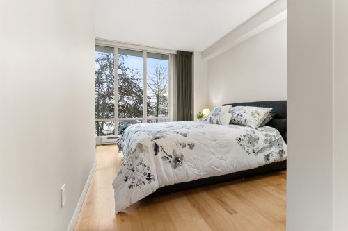 1053 Marinaside Crescent, Vancouver, BC 