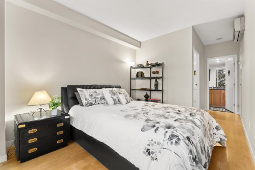 1053 Marinaside Crescent, Vancouver, BC 