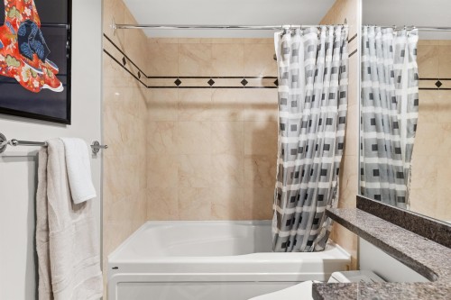 1053 Marinaside Crescent, Vancouver, BC 