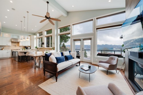 920 Barber Street, Port Moody, BC 