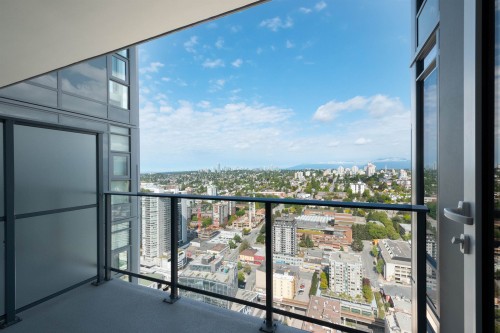 4004-680 Quayside Drive, New Westminster, BC 