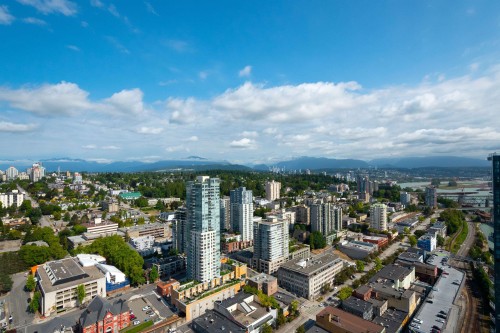 4004-680 Quayside Drive, New Westminster, BC 