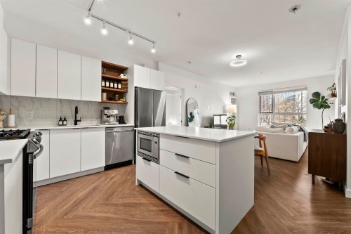 411-3229 St Johns Street  Port Moody, BC V3H 0M4