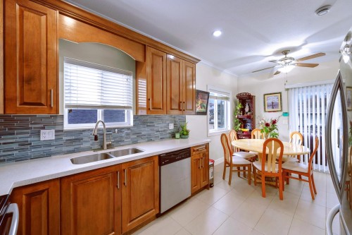 2643 8Th Avenue E, Vancouver, BC 