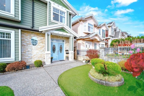 2643 8Th Avenue E, Vancouver, BC 