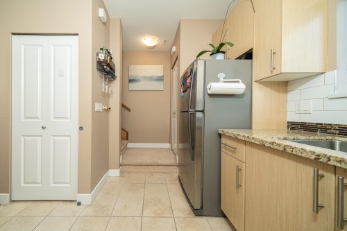 227-3888 Norfolk Street, Burnaby, BC 