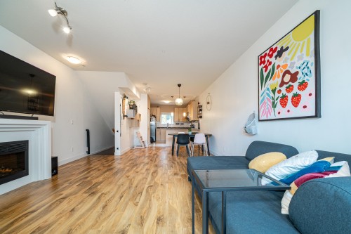 227-3888 Norfolk Street, Burnaby, BC 