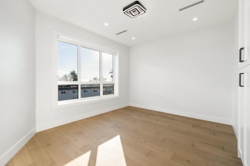 1328 64Th Avenue E, Vancouver, BC 