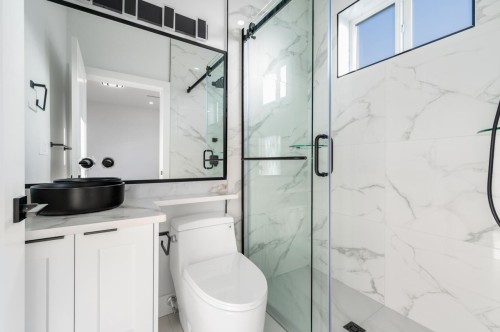 1328 64Th Avenue E, Vancouver, BC 