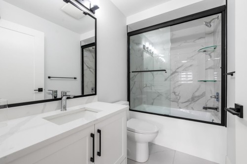 1328 64Th Avenue E, Vancouver, BC 