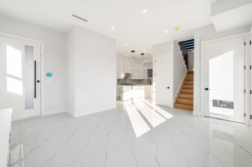 1328 64Th Avenue E, Vancouver, BC 