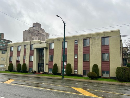 201-2880 Oak Street  Vancouver, BC V6H 2K5