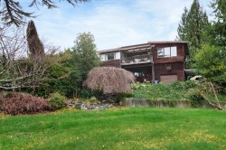 4908 Laurel Avenue  Sechelt, BC V7Z 0B7