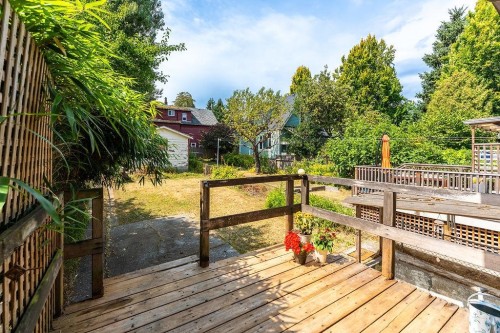 4225 John Street, Vancouver, BC 