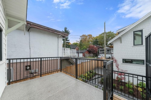 2530 Mcgill Street, Vancouver, BC 