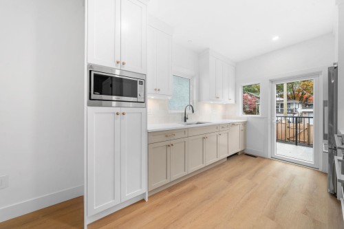 2530 Mcgill Street, Vancouver, BC 