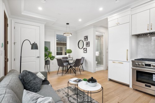 3812 15Th Avenue W, Vancouver, BC 