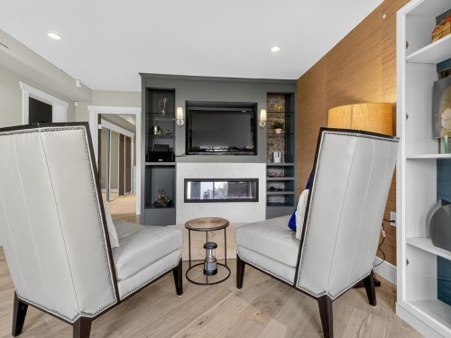 1052 Corona Crescent, Coquitlam, BC 